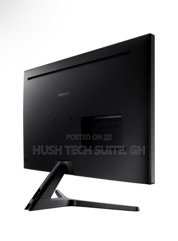 32” Samsung 3840 X 2160 · Photo 4