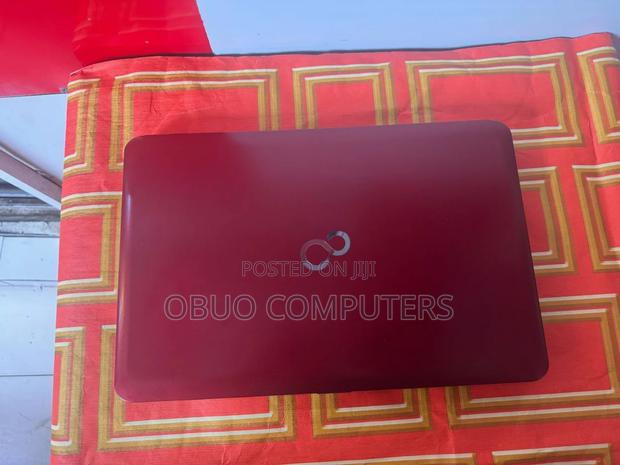 Laptop Fujitsu Lifebook A531 4GB Intel Core I3 HDD 500GB · Photo 4