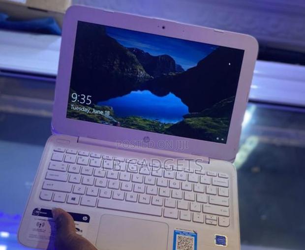 Laptop HP Stream 11 4GB Intel Pentium SSD 32GB · Photo 3