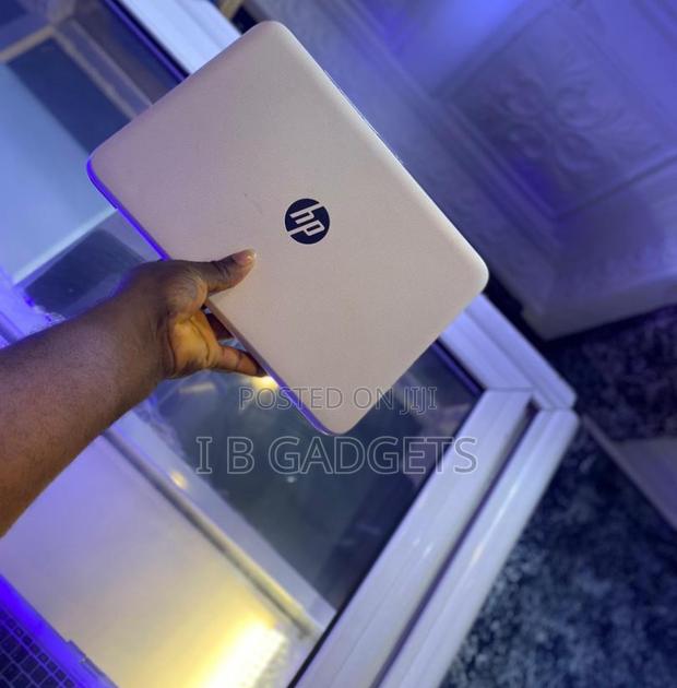 Laptop HP Stream 11 4GB Intel Pentium SSD 32GB · Photo 2