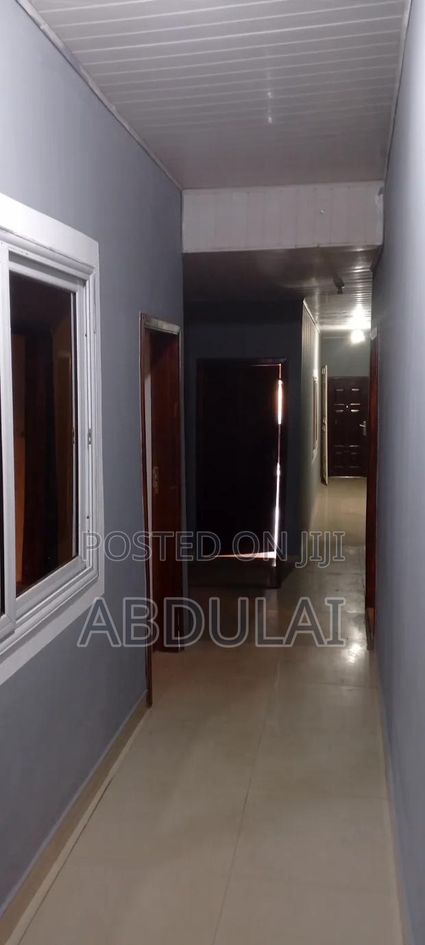 3bdrm House in 3 Bedroom Self, Ashomang Estate for rent · Photo 7