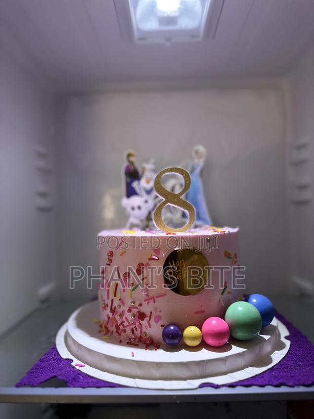 Frozen Baby Pink in Size 7 Two Layers · Photo 1