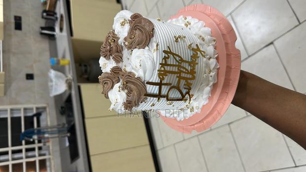 Chocolate and Vanilla Size 6 · Photo 1