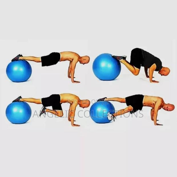 Gym Ball With Pump · Photo 1