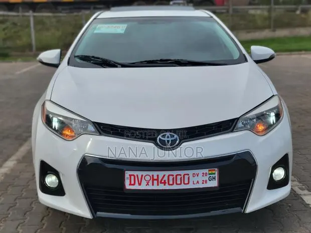 Toyota Corolla S 4dr Sedan (1.8L 4cyl CVT) 2016 Off white · Photo 1