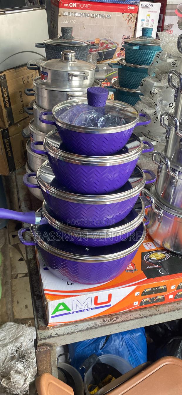 Nonstick Cookware · Photo 1