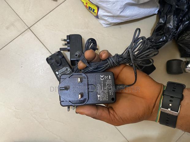 Uk Used 12v,3a,2.5a,2a.Adapters With 3 Pin · Photo 6
