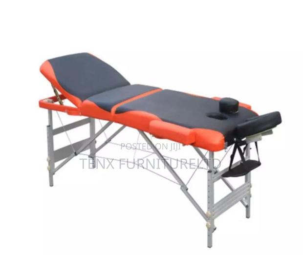 Massage Table (3 Section ) · Photo 3