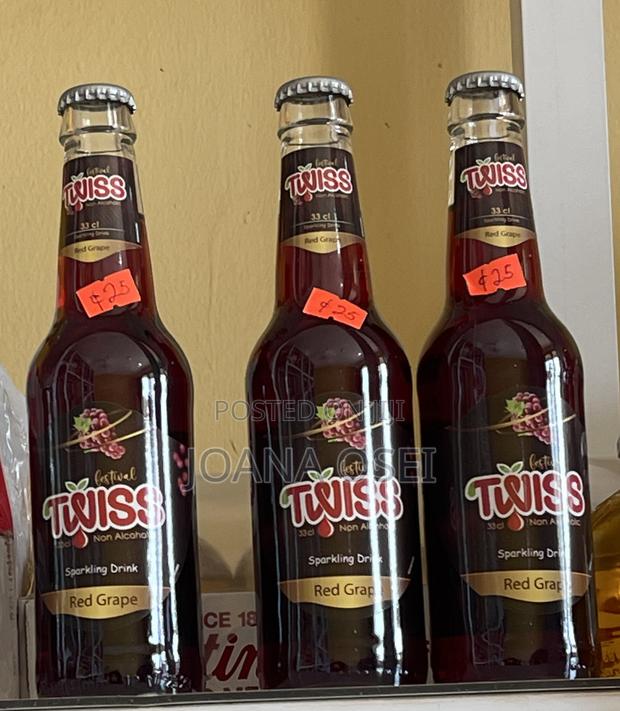Twiss Sparkling Red Grapes Drink · Photo 1