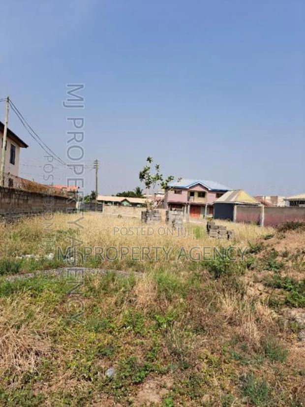 1 Plot at Tema Community 25 · Photo 1