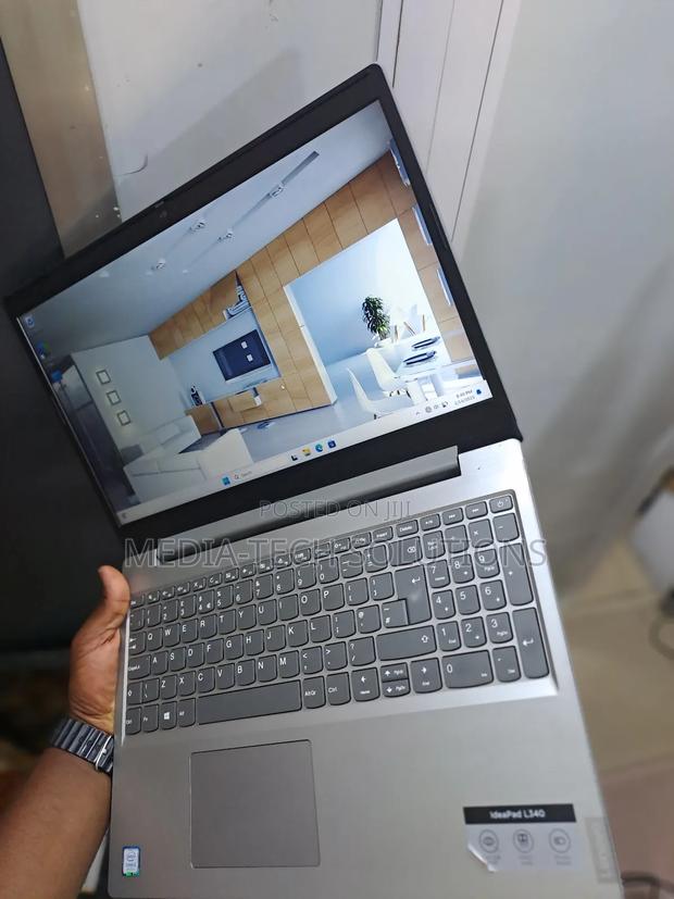 Laptop Lenovo IdeaPad L340 8GB Intel Core i5 SSD 256GB · Photo 4