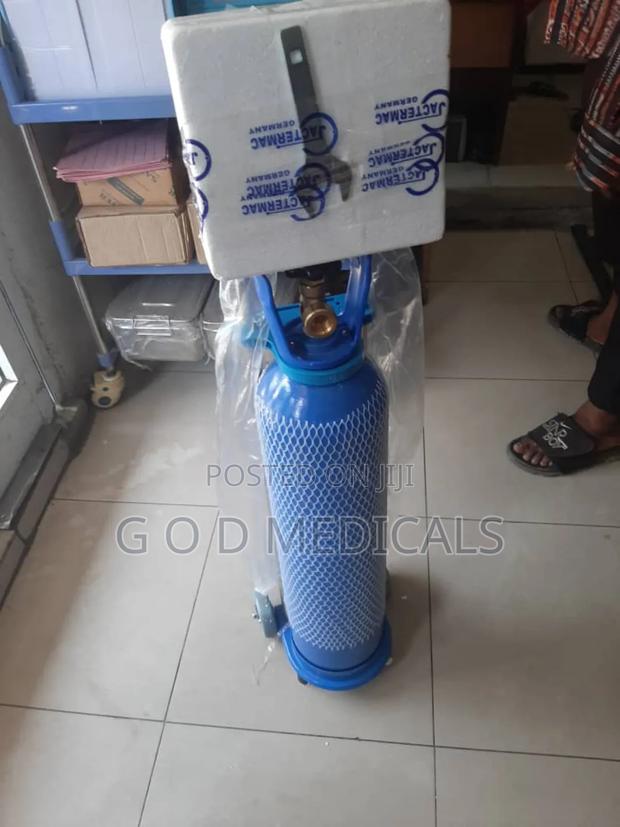 Oxygen Cylinder · Photo 1