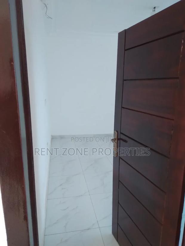 2bdrm Apartment in Rent Zone Properties, Ofankor for rent · Photo 7