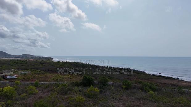 Beach View Land Near Winneba · Photo 5