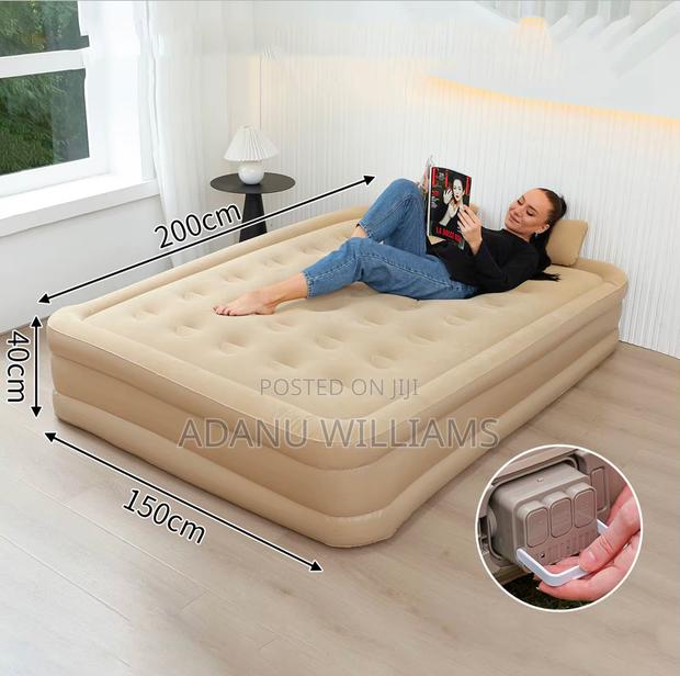 Quality Flocking Air Mattress Double Size Bed Built Wit Pump · Photo 1