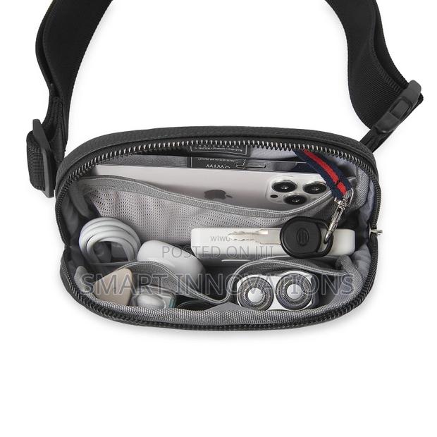 Leather Crossbody Bag · Photo 2