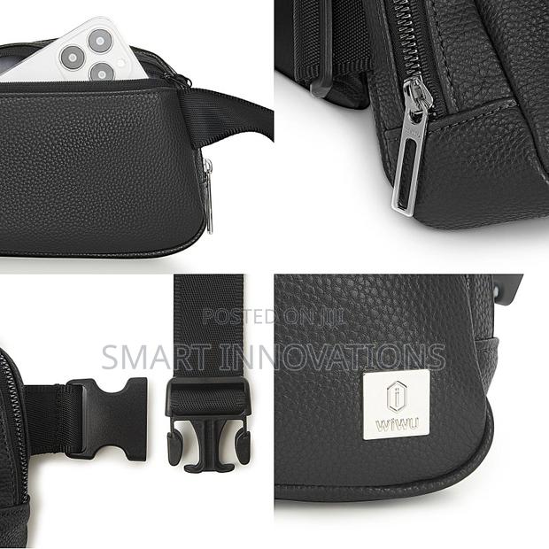 Leather Crossbody Bag · Photo 3