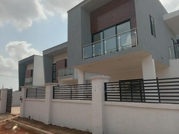 3bdrm Townhouse/Terrace In East Airport, Spintex For Sale · Photo 3