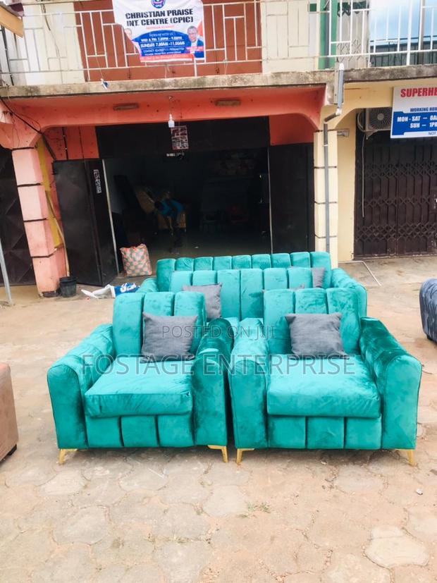 Newly Arrive Standard Sofa Set · Photo 1