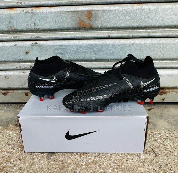 Nike Football Boot · Photo 2