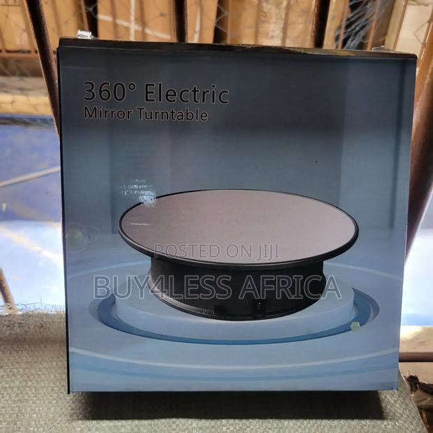 360 Rotating Display Stand · Photo 3