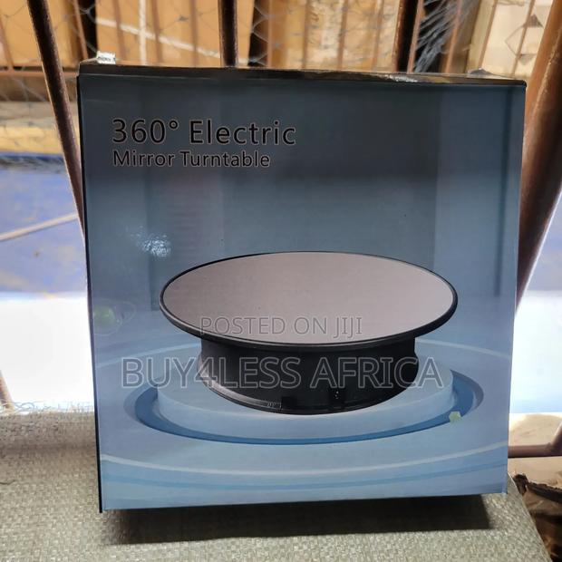 360 Rotating Display Stand · Photo 4