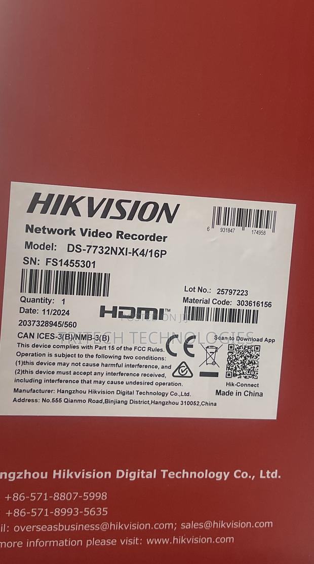 Hikvision Ds-7732nxi-/16p 32ch NVR With 16port Poe · Photo 4