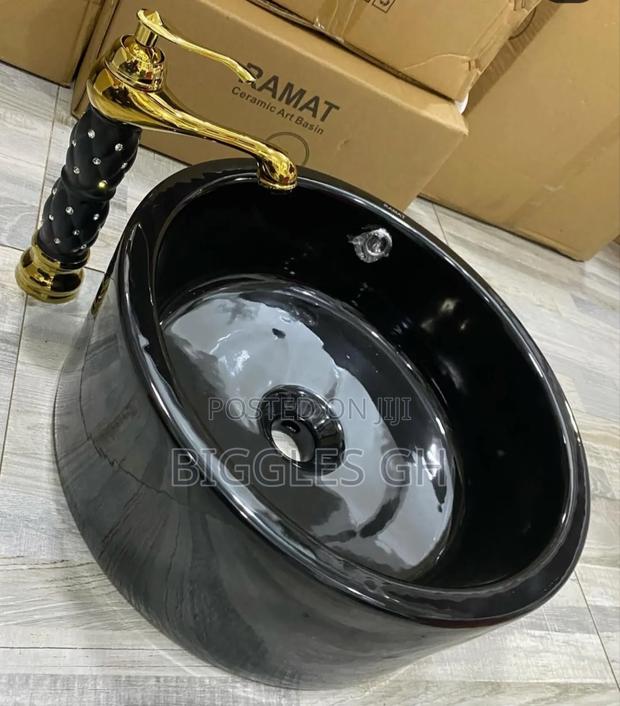 Countertop Basin- Pedicure Bowl + Tap · Photo 1