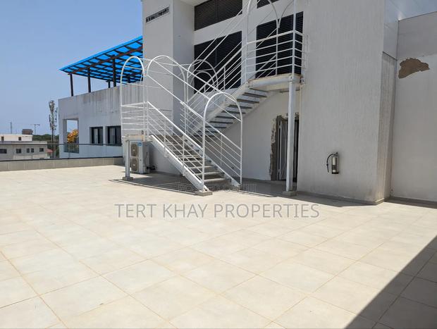 Furnished 2 Bedroom Apartment in Cantonment for Short Stay · Photo 6