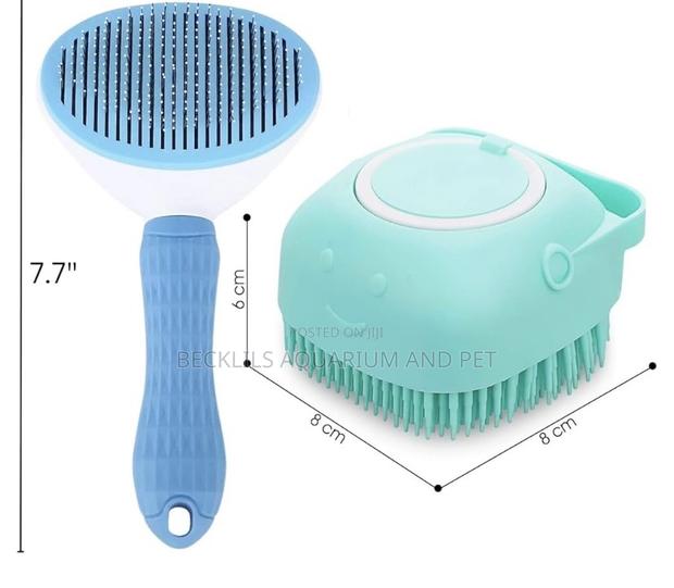 Self Cleaning Slicker Brush for Grooming · Photo 2