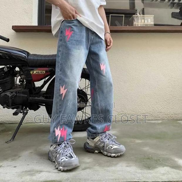Vintage Levi’S Jeans · Photo 2