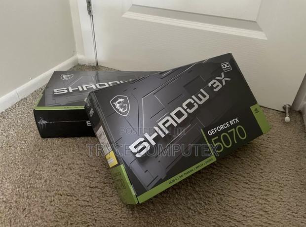 Geforce RTX 5070 12g Shadow 3x Oc · Photo 1