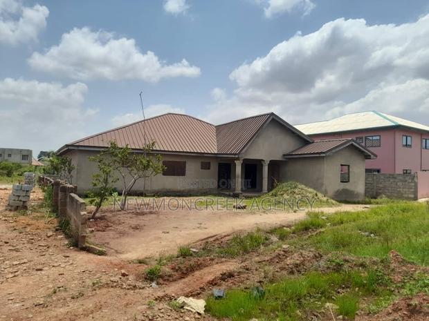 4bdrm Bungalow in Oyibi, Accra Metropolitan for sale · Photo 2