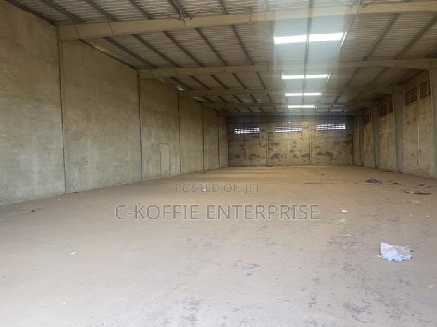 1,800 SQM Warehouse at Tema Going for Rent · Photo 3