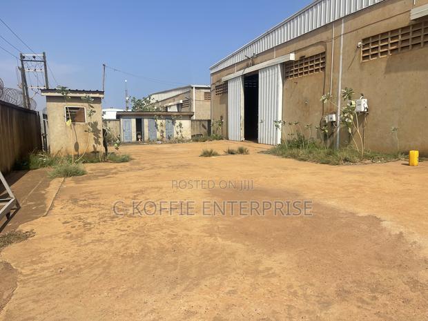 1,800 SQM Warehouse at Tema Going for Rent · Photo 1