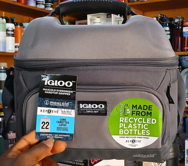 Igloo Maxcold Cooler Bag, 22 Cans · Photo 1