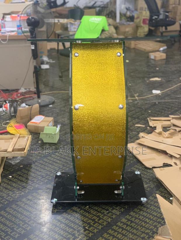 Glass Pulpit · Photo 1