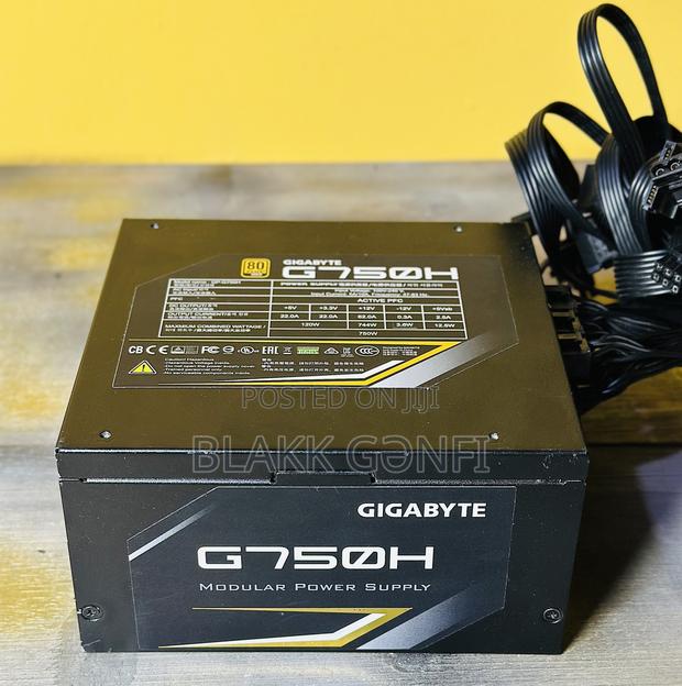 Gigabyte G750h 750w Gaming Modular 80+ Gold Power Supply · Photo 1
