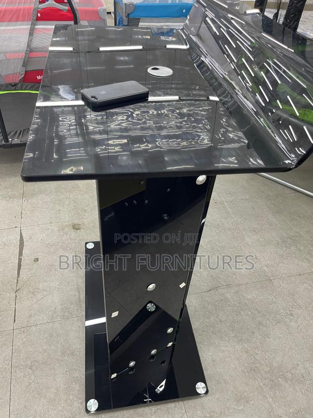 Glass Pulpit Available in Sizes for a Good Price · Photo 2