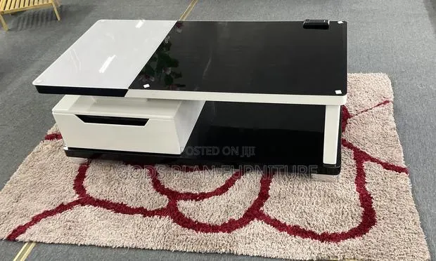 Center Table A513 · Photo 1