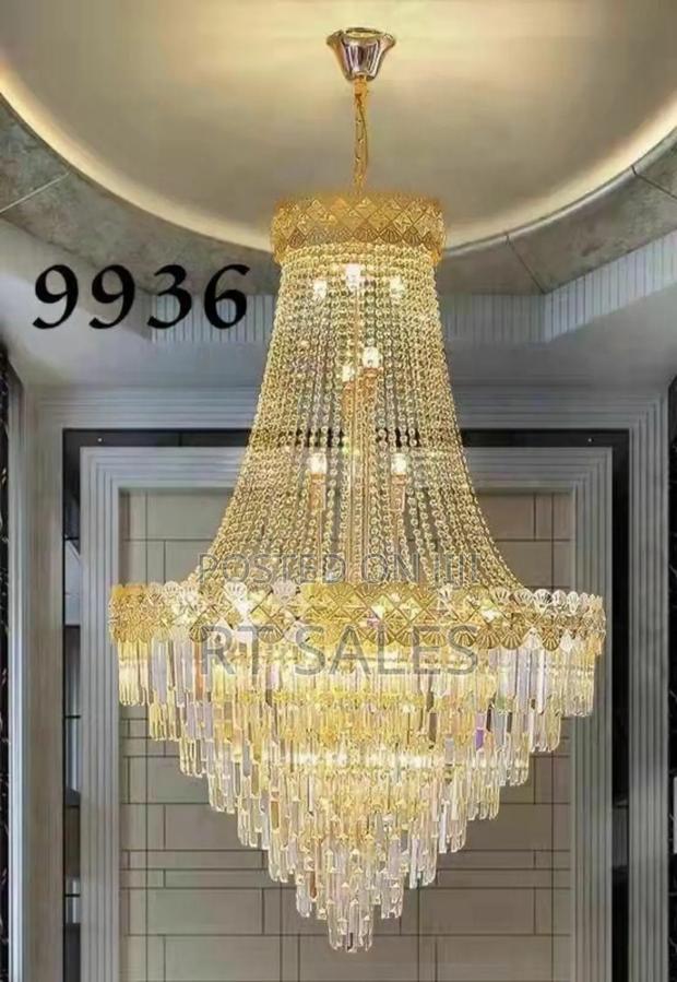 Modern Esthetic Chandelier Light