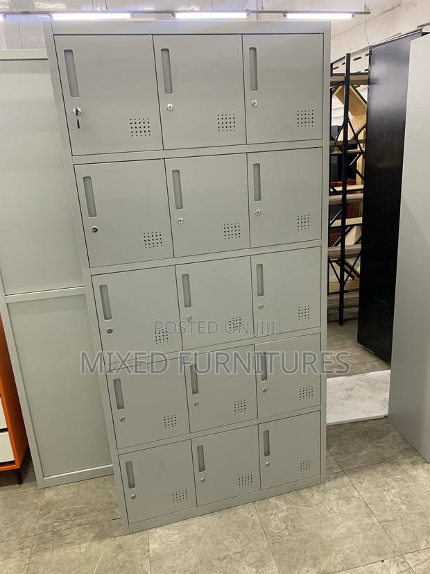 15 Door Lockers Cabinet for Office and School · Photo 2