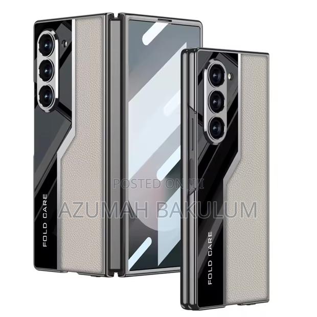 Galaxy Z Fold 6 Electroplated Plain Leather Case · Photo 1