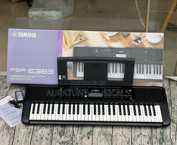 Yamaha PSR-E383 61-Key Portable Keyboard · Photo 1