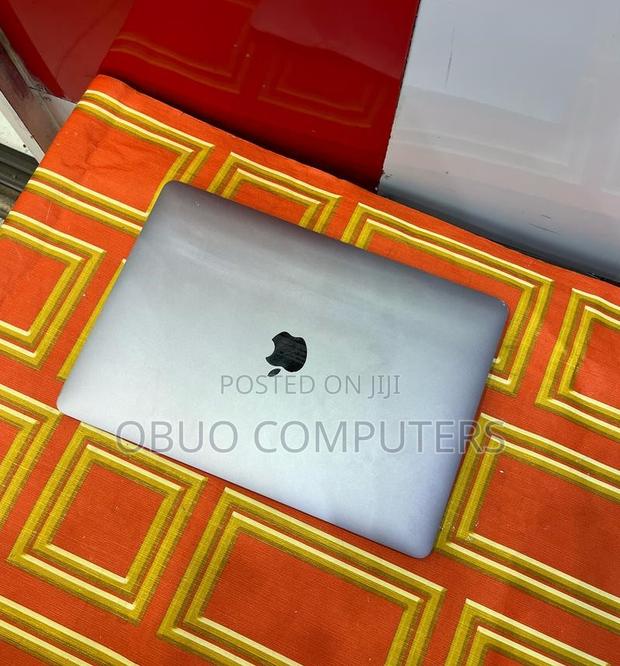 Laptop Apple MacBook Air 8GB Intel Core I5 SSD 256GB · Photo 1