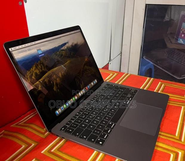 Laptop Apple MacBook Air 8GB Intel Core I5 SSD 256GB · Photo 2