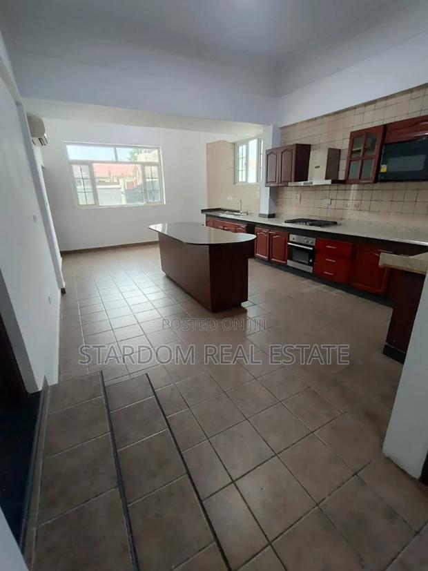 6bdrm Mansion in East Legon, A&C Mall Area for rent · Photo 2