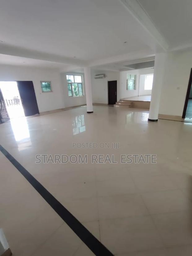 6bdrm Mansion in East Legon, A&C Mall Area for rent · Photo 5