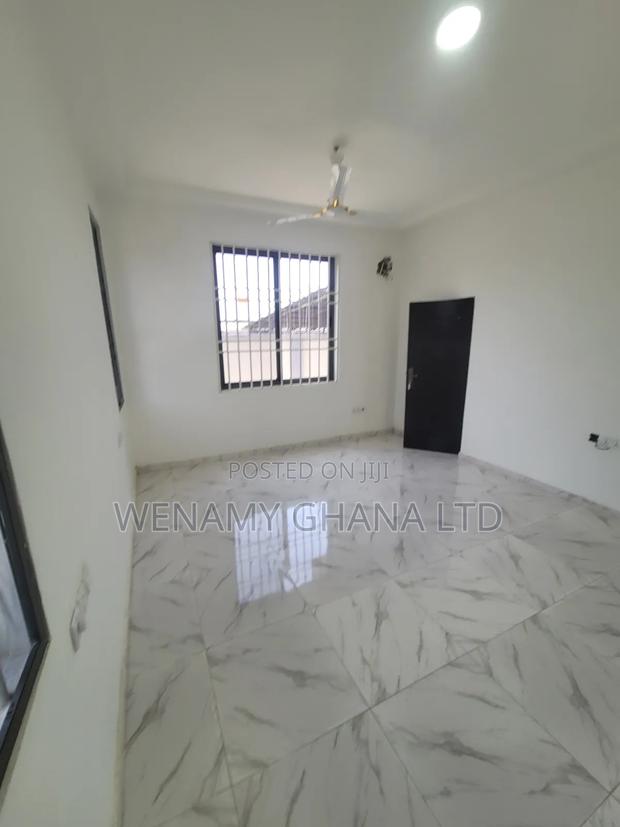 2bdrm Apartment in Communiy 25, Tema Metropolitan for rent · Photo 3