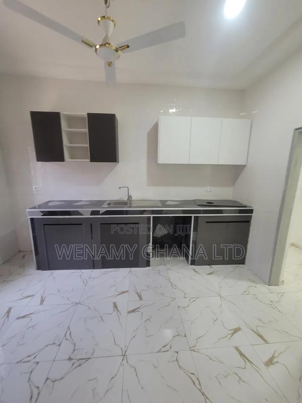 2bdrm Apartment in Communiy 25, Tema Metropolitan for rent · Photo 7